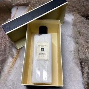 Jo Malone 
Lime Basil & Mandarin
